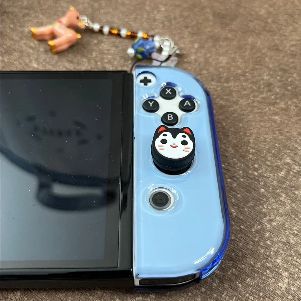 Nintendo Switch OLED 7